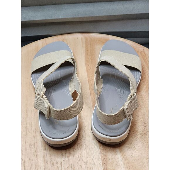 Clarks Cloudsteppers Arla Jacory Sandals Women's size 9 Soft Gold - Picture 8 of 10